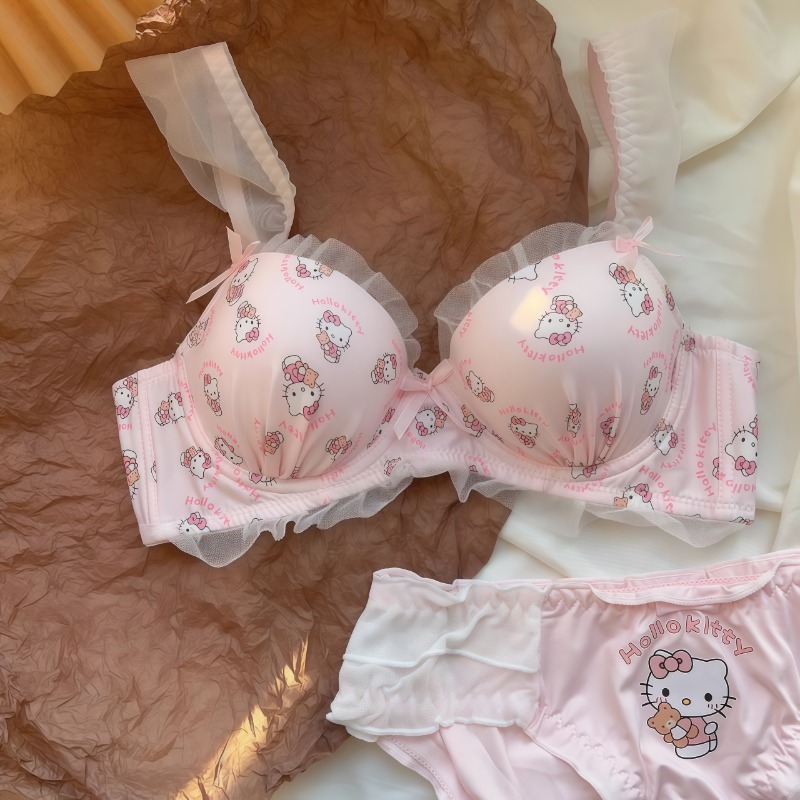 Sanrio Cute Japanese Bra Hello - Lace Bralette Set recensione e prezzo